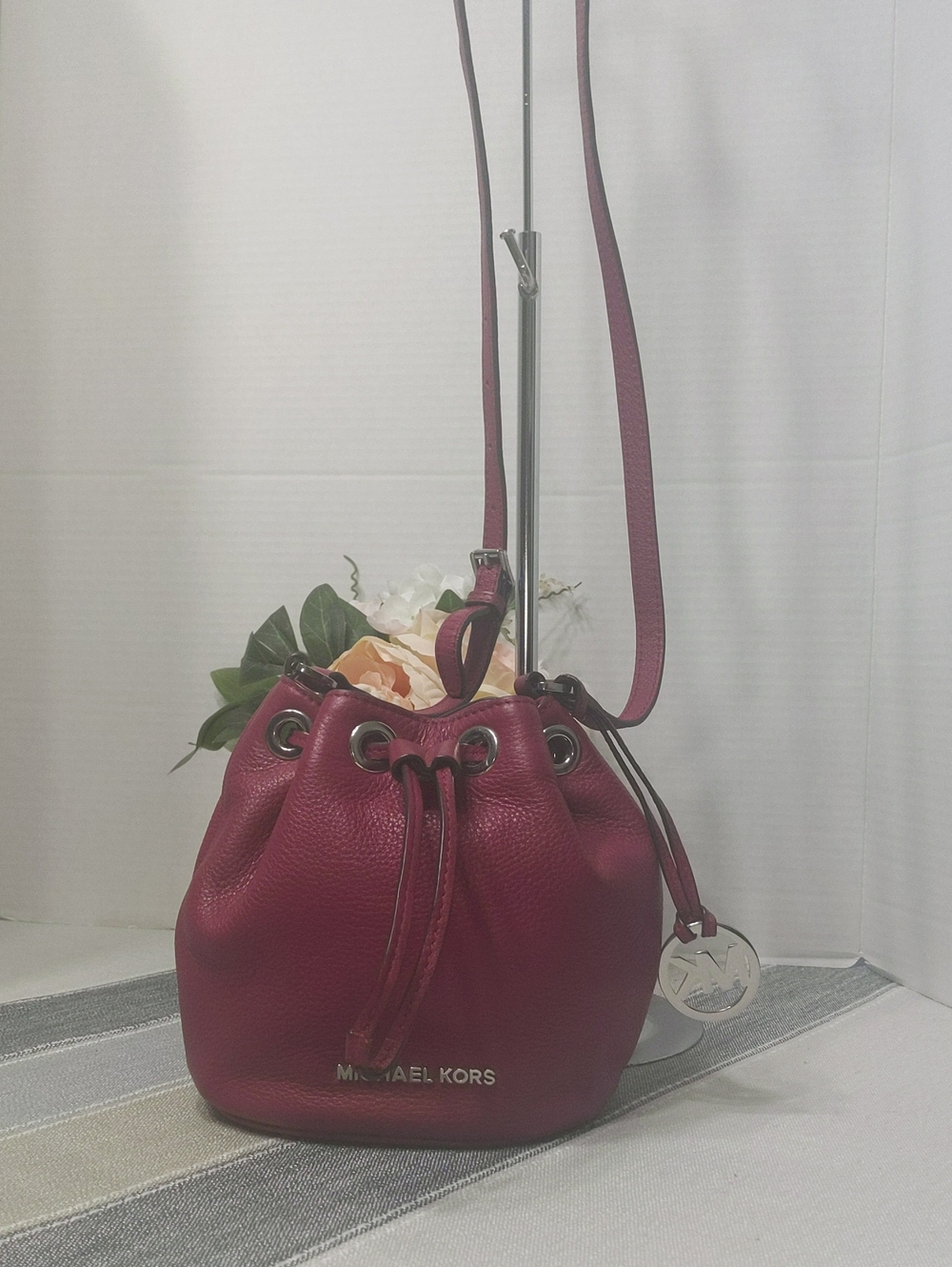 Michael Kors Jules Pebbled Leather Mini Drawstring Bucket Bag - Picture 3 of 11